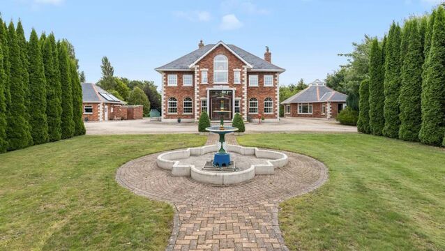 Acergrove: Spacious country home on 1.65 acres hits market in Stradbally Acergrove: Spacious country home on 1.65 acres hits market in Stradbally
