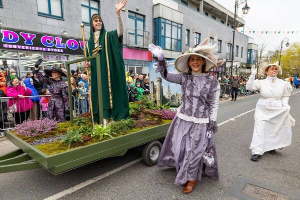 Re-enactment actors from The Ducketts Grove Historic House and Walled Gardens Re-enactment actors from The Ducketts Grove Historic House and Walled Gardens