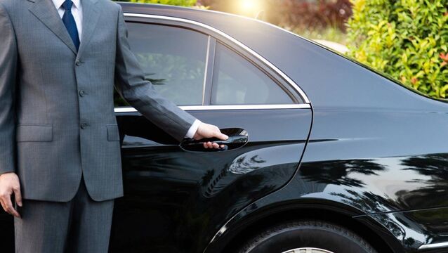 Man on social welfare tells court he pays someone €250 a week to drive him Man on social welfare tells court he pays someone €250 a week to drive him