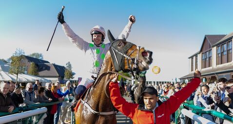 Gaelic Warrior stuns Punchestown with 26-length success in day two feature Gaelic Warrior stuns Punchestown with 26-length success in day two feature