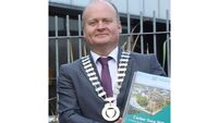 Mayor branded ‘a disgrace’ by party colleague in row over chain Mayor branded ‘a disgrace’ by party colleague in row over chain