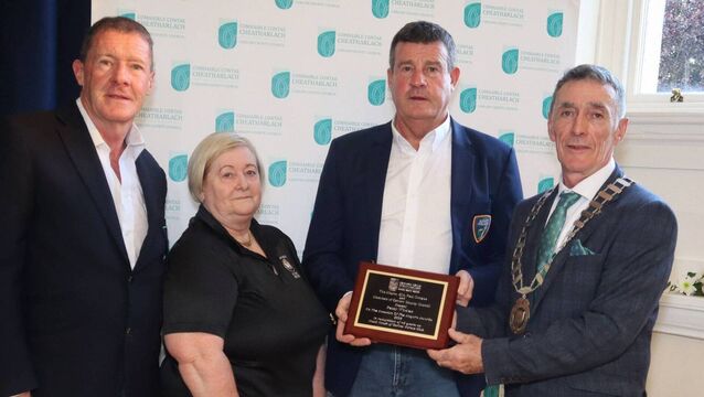 Brian Whelan, Sheila Heffernan and Patsy Whelan from Carlow Karate Club with mayor Paul Doogue <p>Brian Whelan, Sheila Heffernan and Patsy Whelan from Carlow Karate Club with mayor Paul Doogue</p>