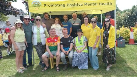 Tullow men’s shed donate buddy benches across the county Tullow men’s shed donate buddy benches across the county