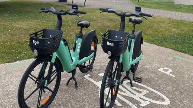 Leave the car – bus, cycle or walk to the county’s attractions Leave the car – bus, cycle or walk to the county’s attractions