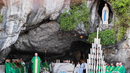 Graiguecullen pilgrims celebrate 50th anniversary Graiguecullen pilgrims celebrate 50th anniversary