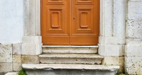 Baltinglass man defecated on doorstep of family home Baltinglass man defecated on doorstep of family home
